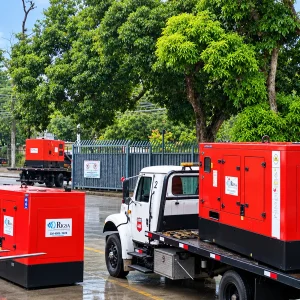 Plantas eléctricas RIGSA listas para despliegue en el patio de operaciones tras el sismo del 9 de octubre